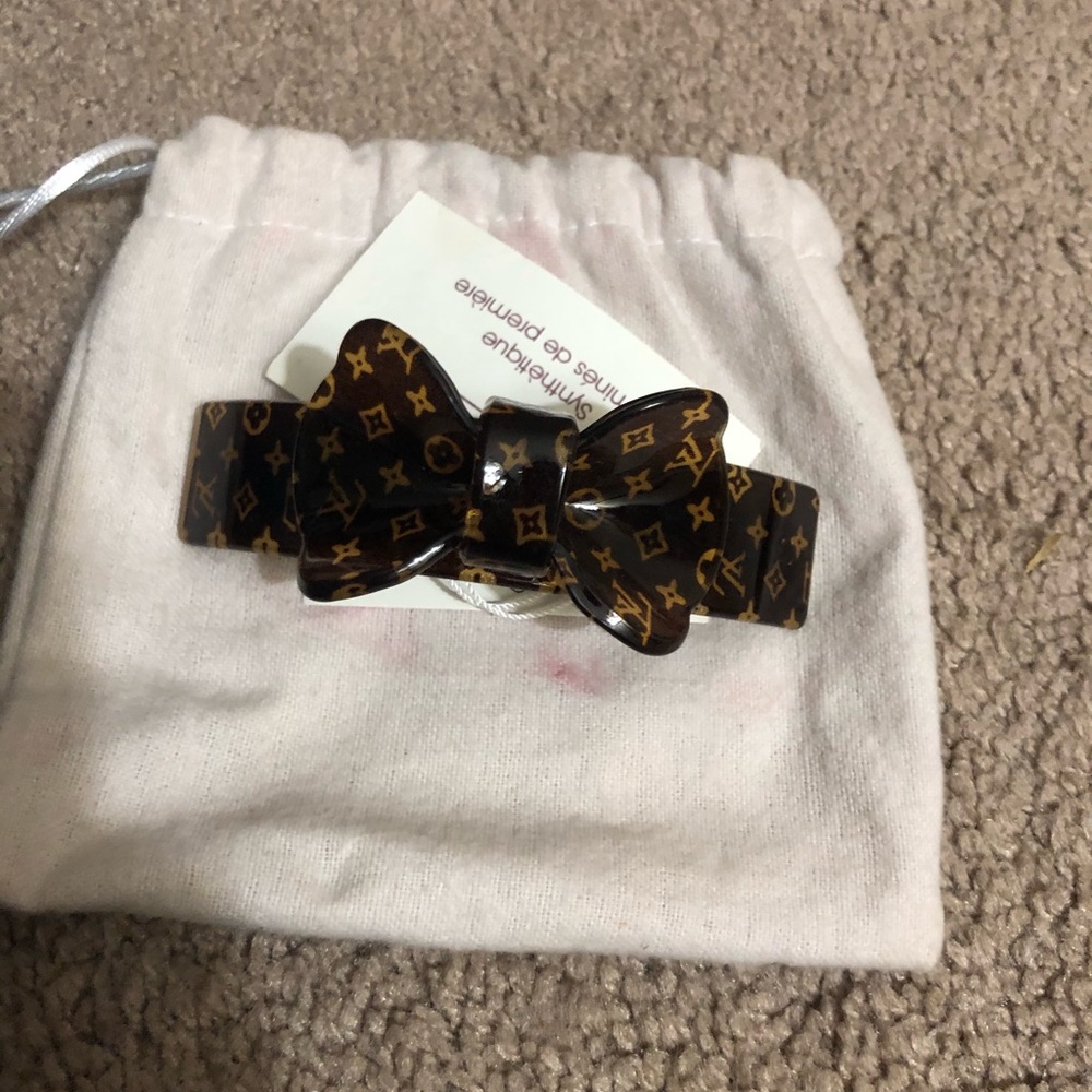 Hair accessories